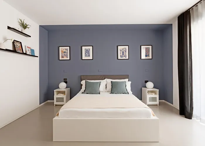 Villa Monterosso, Acicastello *
