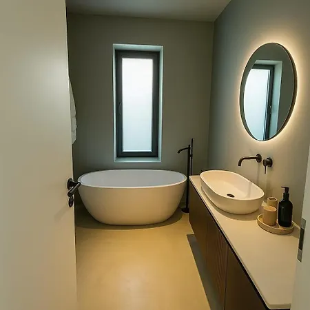 Villa Monterosso, Acicastello
