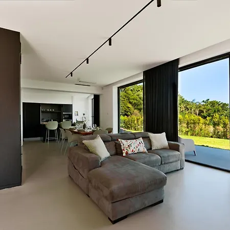 Monterosso, Acicastello 아치카스텔로