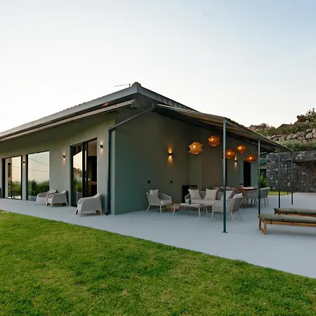 Monterosso, Acicastello * 아치카스텔로